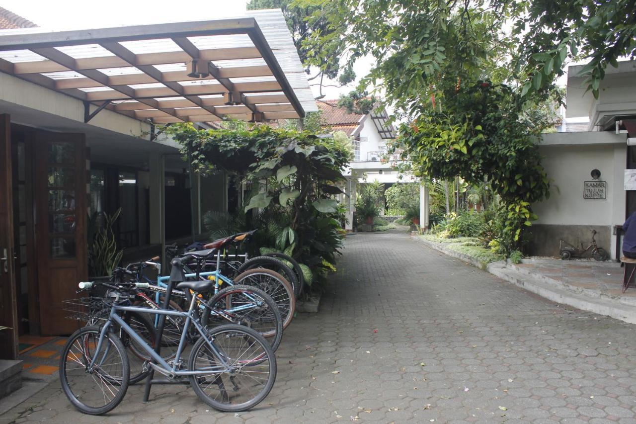 Hotel Bumi Asih Gedung Sate Bandung Exterior foto